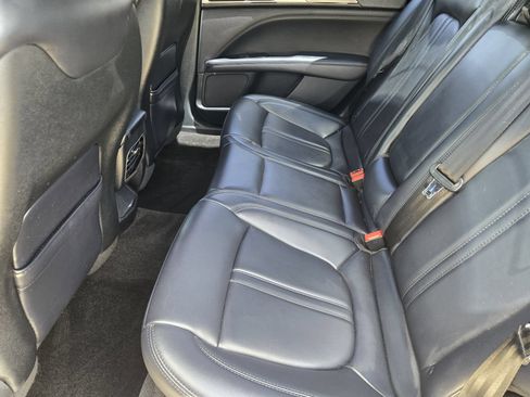 Used 2018 Lincoln MKZ Premiere FWD image 27