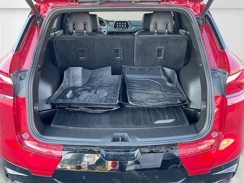 Used 2021 Chevrolet Blazer RS w/ Enhanced Convenience Package image 28