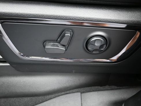 Used 2025 RAM 1500 Limited w/ Bed Utility Group image 12