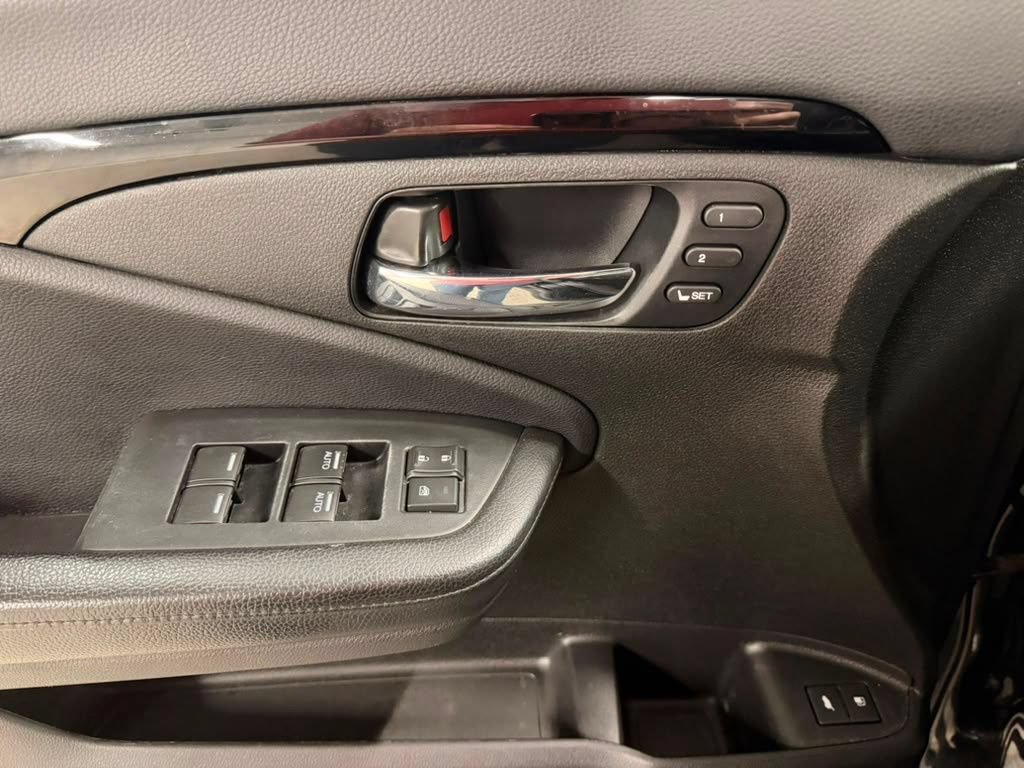 Used 2020 Honda Pilot Touring image 22