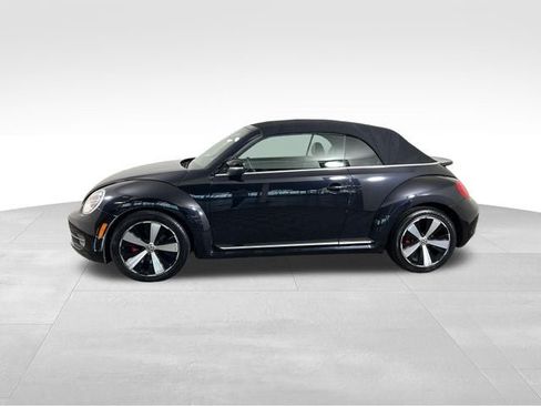 Used 2013 Volkswagen Beetle 2.0T FWD image 2