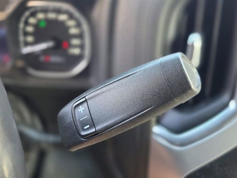 Used 2021 GMC Sierra 1500 SLT image 43