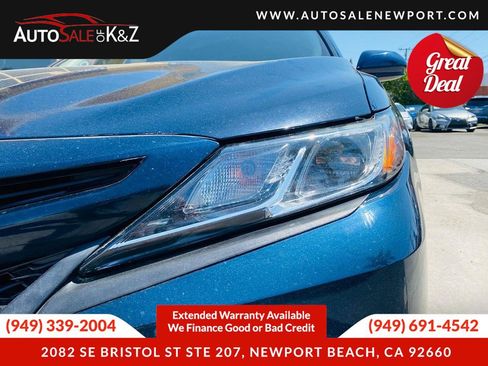 Used 2019 Toyota Camry SE w/ Carpet Mat Package FWD image 18