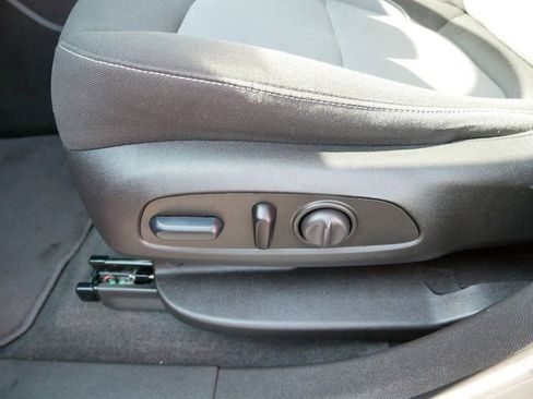 Used 2023 Chevrolet Blazer LT image 8