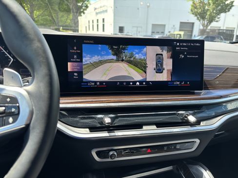 Used 2026 BMW X6 xDrive40i AWD/4WD image 31