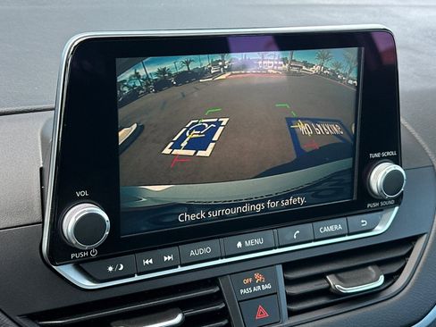 Used 2025 Nissan Altima 2.5 S image 24