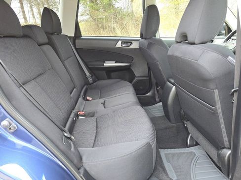 Used 2011 Subaru Forester 2.5X Premium w/ All-Weather Pkg AWD/4WD image 15