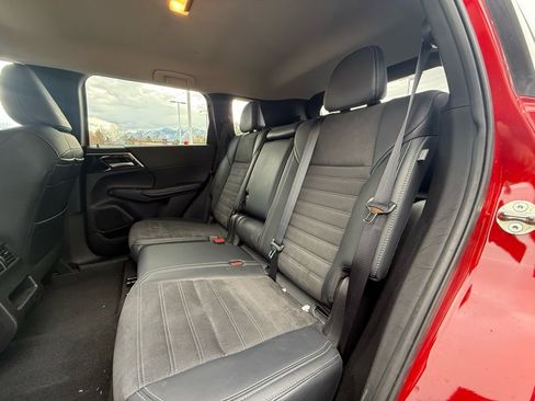 Used 2024 Mitsubishi Outlander SE image 24