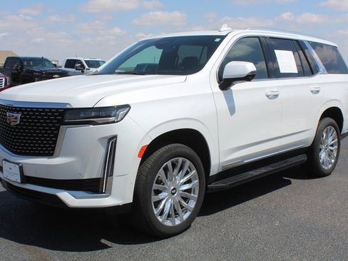 Used 2024 Cadillac Escalade Premium Luxury image 11