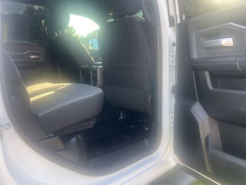 Used 2021 RAM 2500 Big Horn w/ Level 1 Equipment Group AWD/4WD image 22