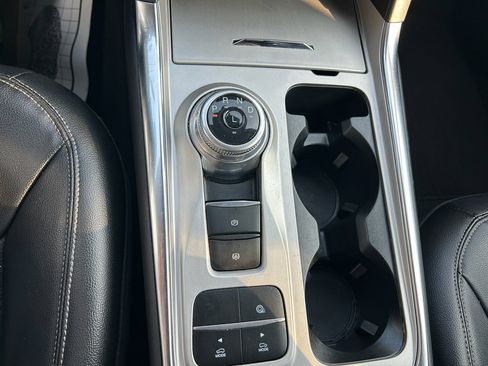 Used 2023 Ford Explorer Limited image 14