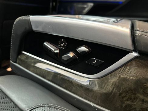 Used 2019 BMW M760i xDrive w/ Luxury Rear Seating Package AWD/4WD image 53
