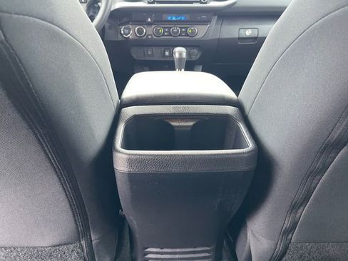 Used 2023 Toyota Tacoma TRD Sport AWD/4WD image 17
