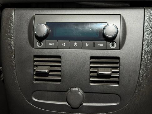 Used 2007 Chevrolet Avalanche LTZ w/ LTZ Preferred Equipment Group AWD/4WD image 19