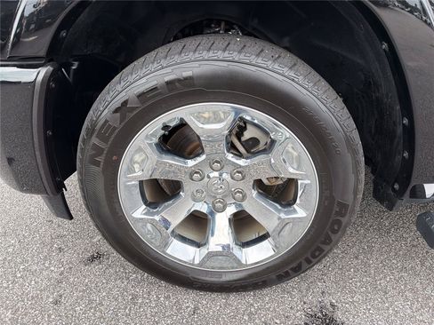 Used 2025 RAM 1500 Big Horn AWD/4WD image 10