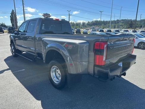 Used 2026 Ford F350 Platinum AWD/4WD image 4