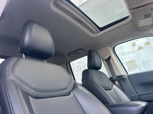 Used 2024 Ford Maverick Lariat w/ Black Appearance Package AWD/4WD image 16