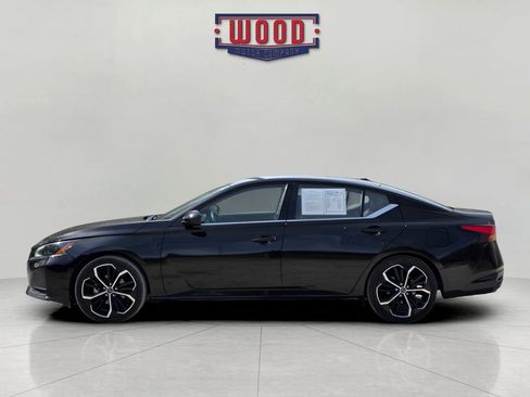 Used 2024 Nissan Altima 2.5 SR FWD image 4
