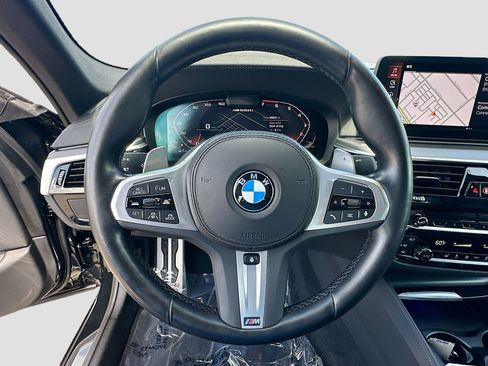 Used 2023 BMW M550i xDrive w/ Executive Package AWD/4WD image 10