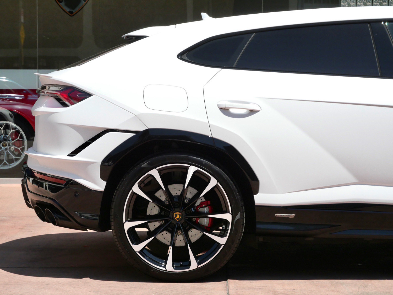 Used 2024 Lamborghini Urus S AWD/4WD image 13