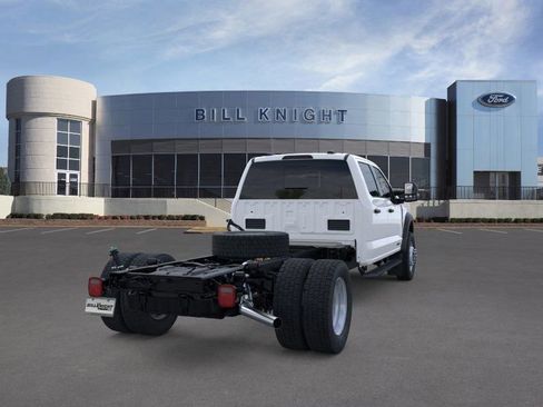 New 2025 Ford F550 4x4 Crew Cab image 8