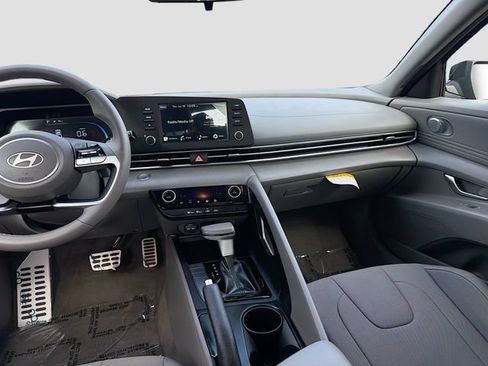 Certified 2026 Hyundai Elantra Sport FWD image 22