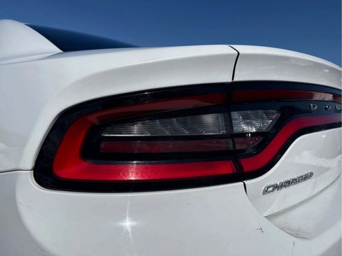 Used 2019 Dodge Charger SXT image 30