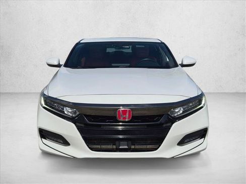 Used 2019 Honda Accord Sport image 2