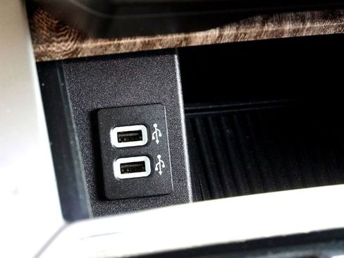 Used 2019 Ford F250 Lariat w/ Lariat Value Package image 17