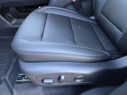 New 2026 GMC Acadia Elevation w/ Elevation Premium Package FWD image 16