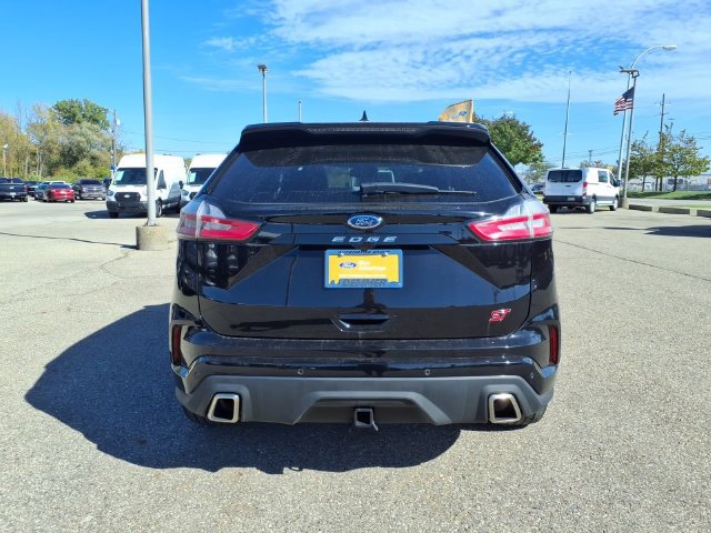 Certified 2024 Ford Edge ST w/ Equipment Group 401A AWD/4WD image 6