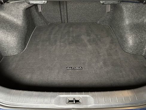 Used 2019 Nissan Altima 2.5 SR w/ SR Premium Package image 23