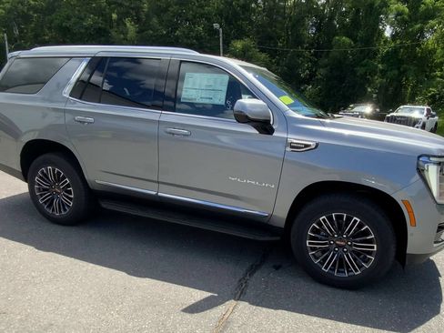 New 2026 GMC Yukon Elevation w/ Elevation Premium Package AWD/4WD image 2