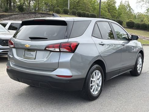 Used 2023 Chevrolet Equinox LS FWD image 5