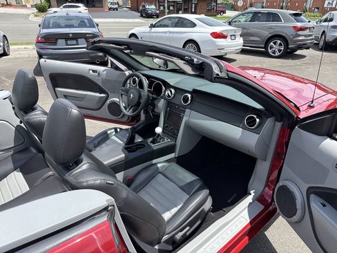 Used 2008 Ford Mustang GT Premium RWD image 19