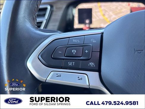 Used 2024 Volkswagen Atlas SEL Premium R-Line image 32