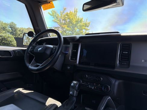 Used 2022 Ford Bronco Outer Banks AWD/4WD image 6