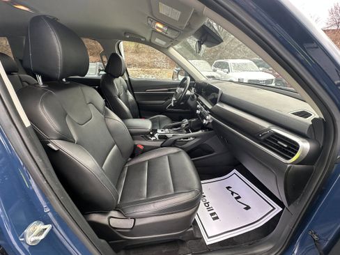 Used 2023 Kia Telluride S image 27