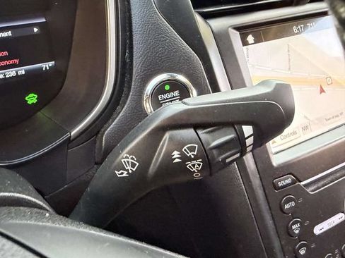 Used 2019 Ford Fusion Energi Titanium FWD image 25
