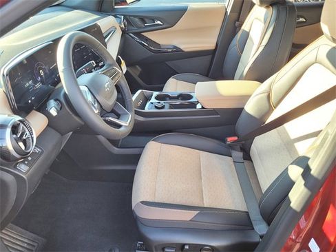 New 2026 Chevrolet Equinox ACTIV image 8