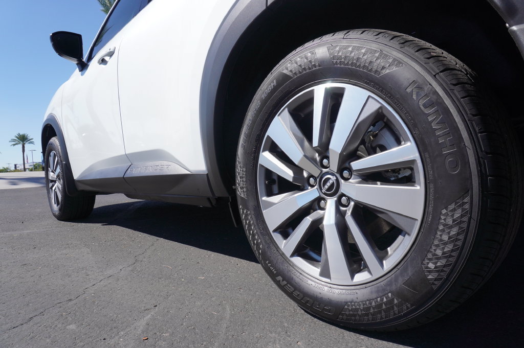 Certified 2026 Nissan Pathfinder SL AWD/4WD image 6