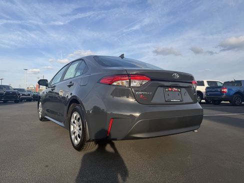 Used 2026 Toyota Corolla LE image 5
