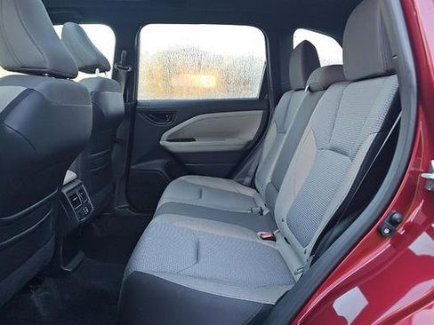 Used 2025 Subaru Forester Premium image 13