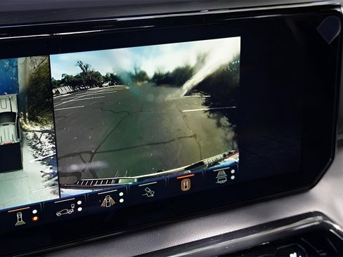 New 2026 GMC Sierra 2500 AT4 w/ AT4 Premium Plus Package image 17