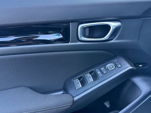 Certified 2025 Honda Civic Sport image 10