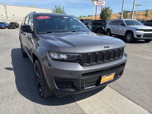 Certified 2023 Jeep Grand Cherokee L Laredo AWD/4WD image 8