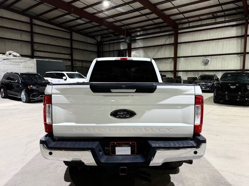 Used 2018 Ford F250 Lariat w/ Chrome Package AWD/4WD image 6