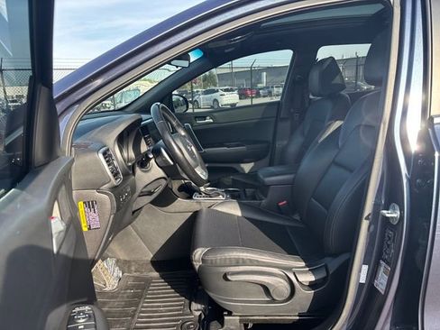 Used 2020 Kia Sportage S w/ S Sunroof Package image 13