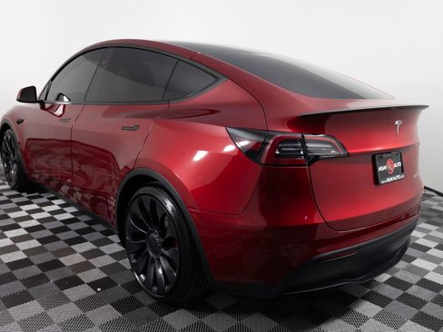 Used 2024 Tesla Model Y Performance image 4