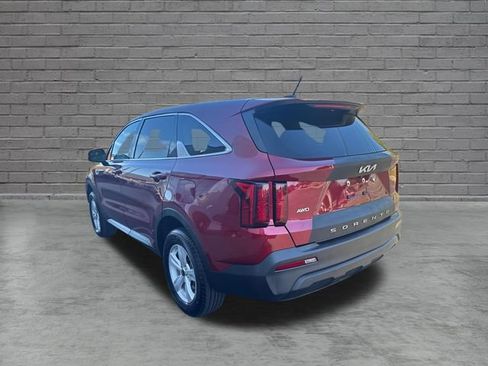 Used 2022 Kia Sorento LX AWD/4WD image 5